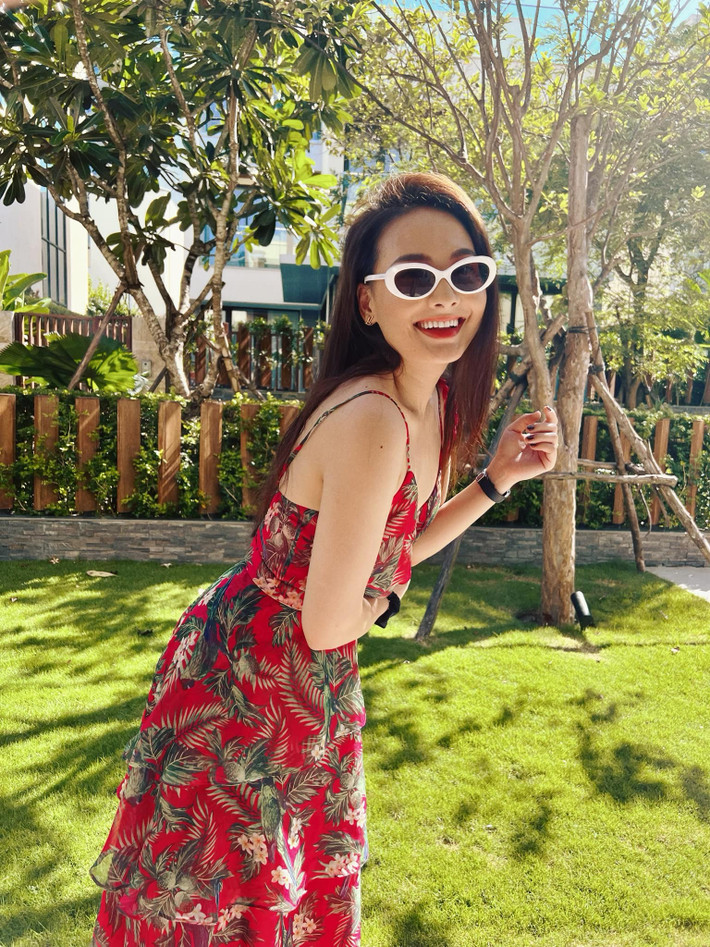 Làn da trắng mịn, căng bóng, cùng nụ cười rạng rỡ là những điểm nổi bật trên gương mặt của Bảo Thanh. Ảnh: FB Bảo Thanh