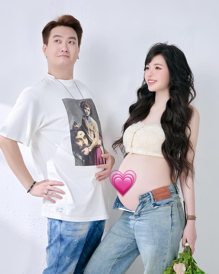 Diễn viên Anh Tuấn tung bộ ảnh bà xã mang thai lần 2, nhan sắc của mẹ bầu khiến nhiều người không khỏi xuýt xoa.
