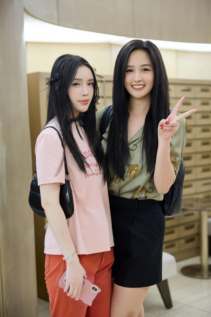 Tin tức sao Việt 7/6: Mai Phương Thuý khoe em gái ruột.