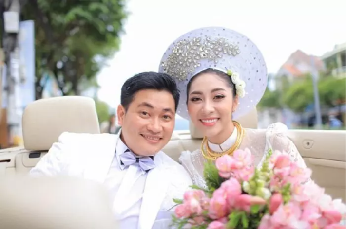 Những tưởng có hôn nhân viên mãn với 2 người con nhưng tới tháng 11/2021, người đẹp bất ngờ tiết lộ những góc khuất trong hôn nhân khiến khán giả ngỡ ngàng. Ảnh: Gia đình Việt Nam