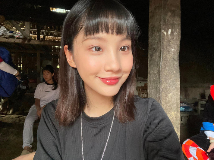 Thu Hà Ceri thủ vai nữ chính Pu trong phim "Đi giữa trời rực rỡ". Nhờ khả năng diễn xuất tự nhiên, ăn ý với bạn diễn, cô nhận nhiều lời khen ngợi khi thể hiện rõ tính cách nhân vật. Ảnh: FB Thu Hà