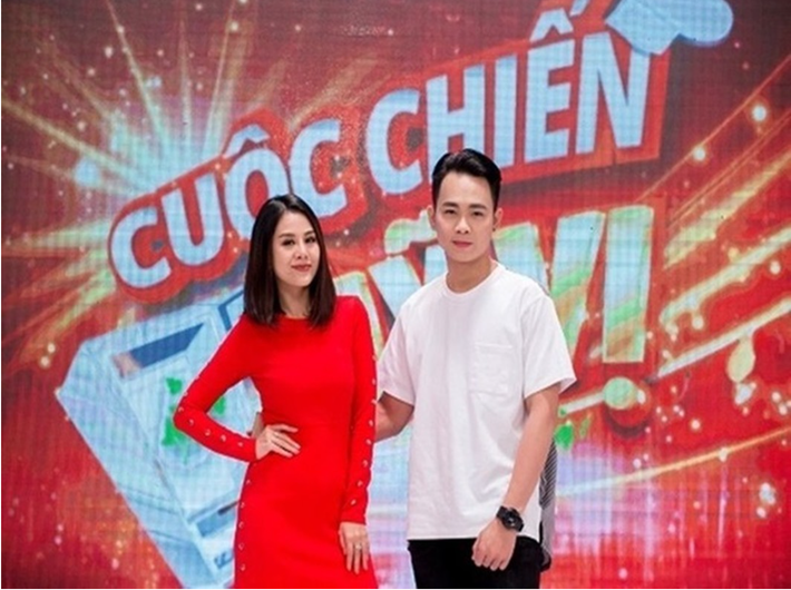 Nam Thư cũng từng vướng tin đồn tình cảm với quán quân Cười xuyên Việt 2016 Anh Tú. Trong cuộc phỏng vấn, Anh Tú khẳng định, anh và Nam Thư chỉ là đồng nghiệp. Ảnh: Vietnamnet