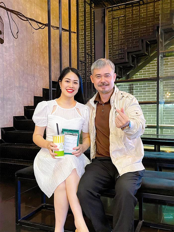 Trên trang cá nhân, vợ chồng nam diễn viên thường xuyên đăng những khoảnh khắc hạnh phúc bên nhau. (Ảnh: FB Tăng Minh Nguyệt)