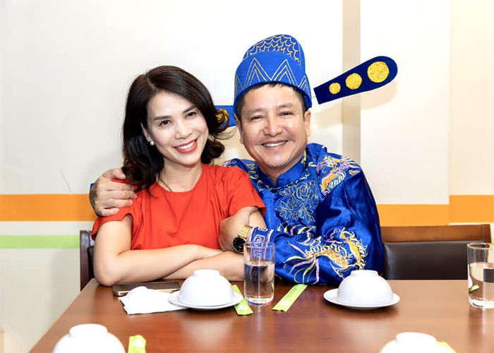 Sau một thời gian chia tay vợ - nghệ sĩ Ngọc Huyền, đầu năm 2020, Chí Trung công khai bạn gái mới khi thường xuyên đăng tải những hình ảnh tình cảm với một người phụ nữ xinh đẹp và còn công khai gắn thẻ tên người này.