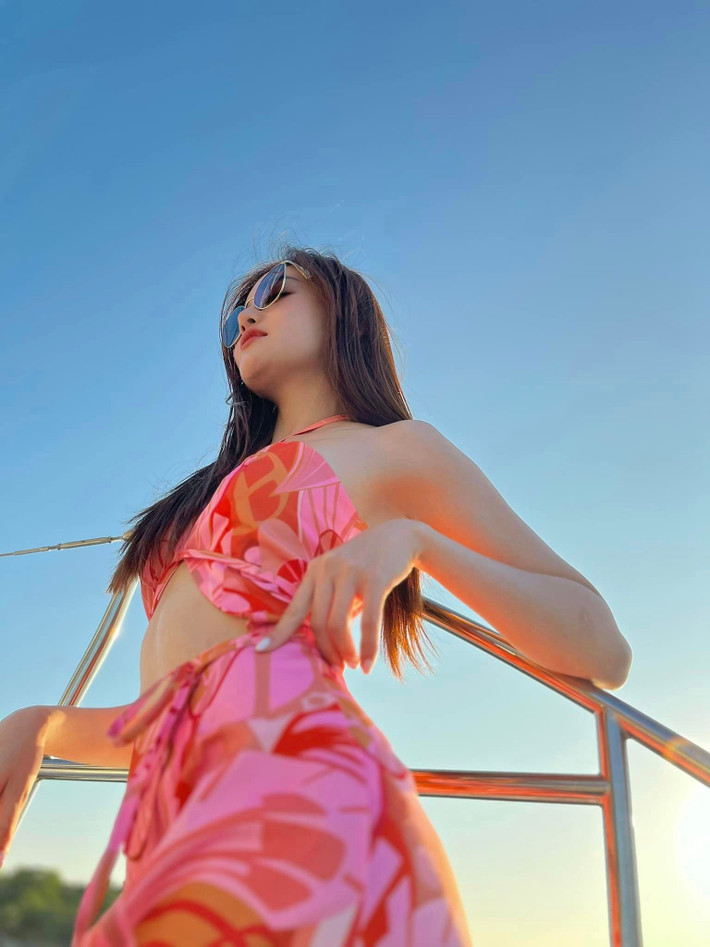 Bộ ảnh mới của Thùy Anh đã nhận được nhiều lời khen ngợi từ người hâm mộ.