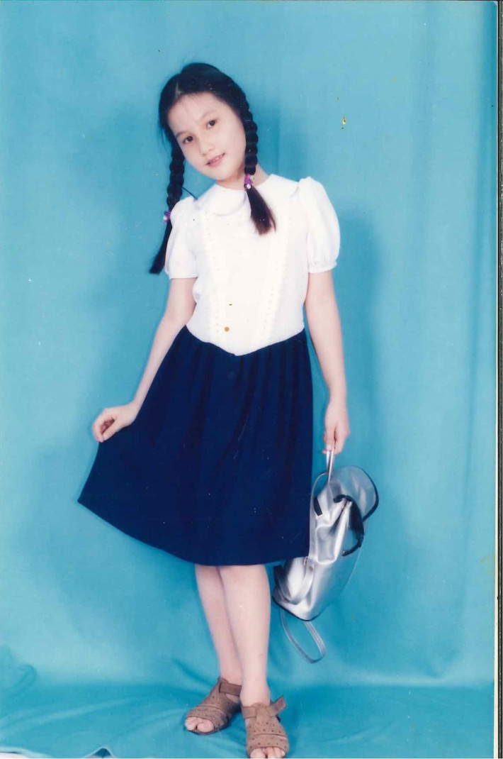 Diễn viên Diễm My 9X khoe hình ảnh thời bé.