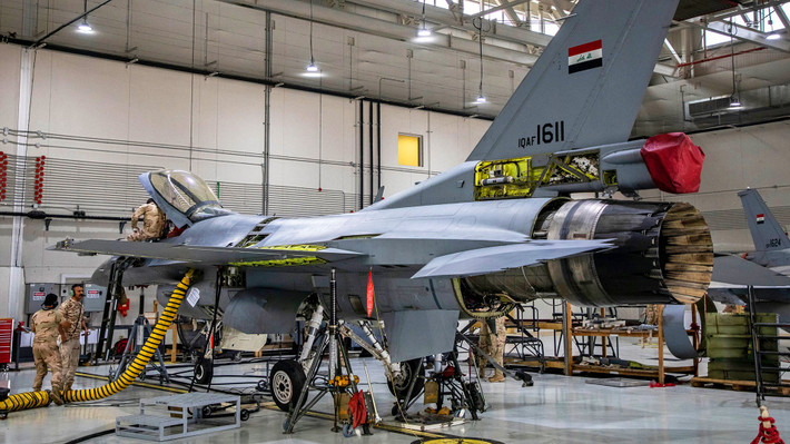 F-16IQ được phát triển như một biến thể được nâng cấp của F-16C dành riêng cho Không quân Iraq và là máy bay chiến đấu thế hệ thứ tư kém khả năng nhất trong không chiến ở Trung Đông hiện nay.