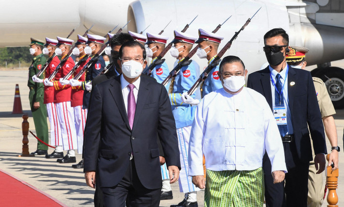 Điều này càng được khẳng định sau những tuyên bố gần đây của đại sứ Myanmar tại Moscow về vấn đề này, đồng thời giới chuyên gia quân sự cũng có những đánh giá khả quan về thương vụ Su-57 đối với an ninh quốc gia của Myanmar.
