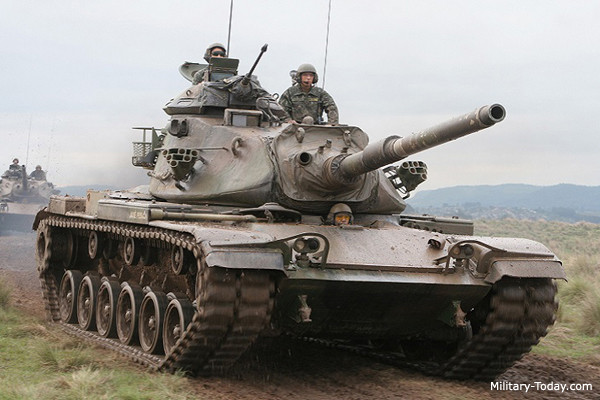 T-72 nhanh chóng trở thành xe tăng chủ lực trong quân đội Xô Viết trong những năm 1970 và là niềm tự hào của lực lượng tăng thiết giáp Liên Xô. Khi T-72 ra đời, những dòng tăng cùng thời như M-60A3 Patton của Mỹ và Leopard I của Đức trở thành "đồ bỏ".