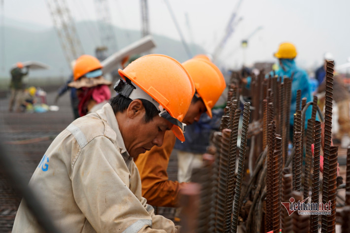 Chạy đua với thời gian để không bị chậm tiến độ