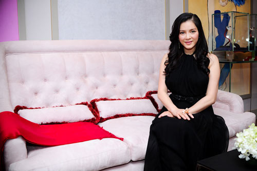 Bà chủ Lý Nhã Kỳ thể hiện được đẳng cấp cao của mình thông qua từng chi tiết nhỏ trong việc thiết kế và bài trí showroom.
