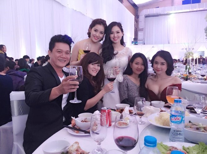 Bạn gái Tiến Đạt khi xuất hiện trong tiệc cưới của Tâm Tít.