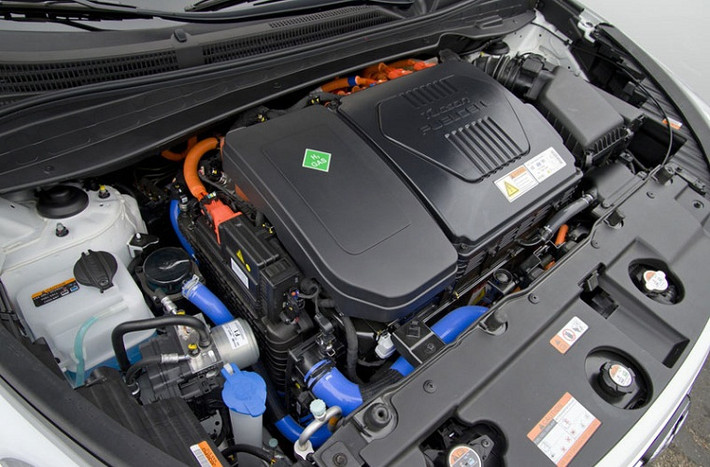 Hệ dẫn động pin nhiên liệu 100 kW của Hyundai Tucson FCV