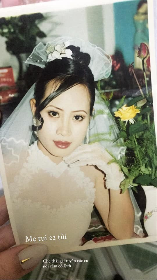 Đa số cộng đồng mạng muốn quay lại thời "ông bà anh" vì những bức ảnh vô cùng giản dị và ấm áp từ các ông bố bà mẹ. Nhiều người dành lời khen cho đội ngũ make-up của những thập niên trước vì tone trang điểm rất tự nhiên chứ không sặc sỡ như thời nay.