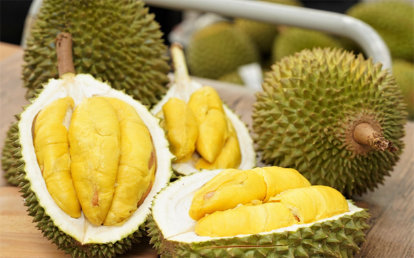 Giá trị dinh dưỡng cao song sầu riêng lại không được khuyến khích dùng nhiều cho người tiểu đường. Nguyên nhân bởi sầu riêng chứa nhiều calo có thể khiến đường huyết tăng vọt.