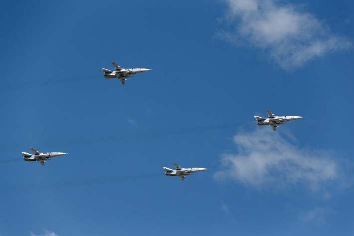 Biên đội tiêm kích Su-24M. Nguồn ảnh: Bộ Quốc phòng Nga