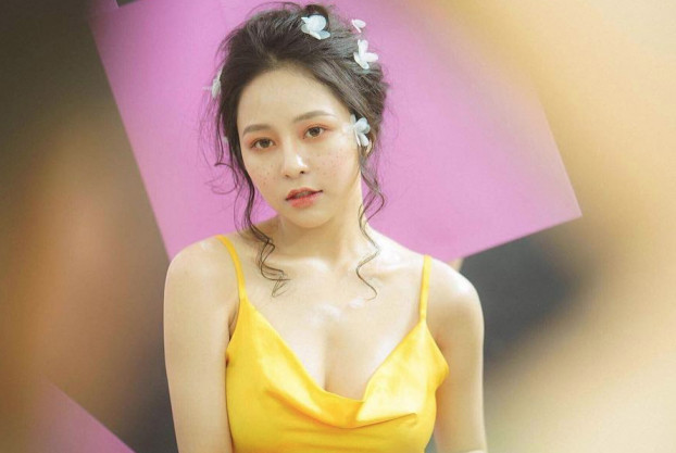 Thời gian gần đây, cô liên tục chia sẻ những bức ảnh sexy của mình lên mạng xã hội. Ảnh: 24h