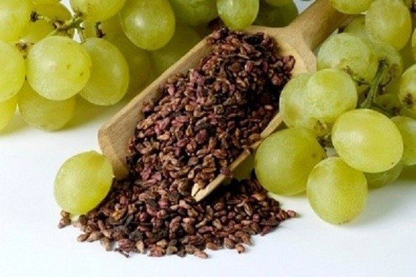 Thậm chí ở Tây Ban Nha, hạt nho quý đến nỗi người dân nước này coi đây là một loại thực phẩm có vị trí đặc biệt dành riêng cho giây phút thiêng liêng nhất đó là đêm giao thừa. (Ảnh:phununet.com).