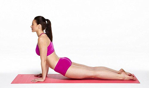 Thay vì đến phòng gym, bạn hoàn toàn có thể tập luyện những bài tập đơn giản để giảm mỡ đùi hiệu quả ngay tại nhà. Ảnh: ecogreen.