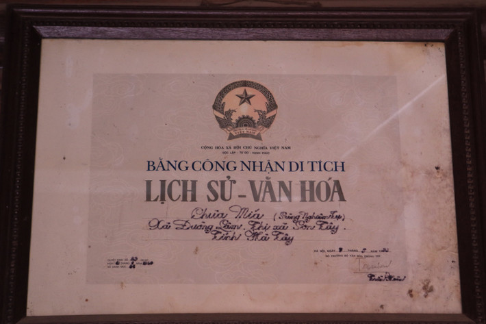 Hệ thống tượng Phật cùng quần thể kiến trúc độc đáo đã làm nên những giá trị nghệ thuật, văn hóa - lịch sử đặc biệt của chùa Mía. Bởi thế, chùa Mía đã được xếp hạng là Di tích kiến trúc nghệ thuật quốc gia năm 1964.