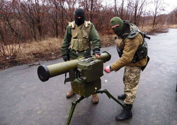 Văn phòng Tổng thống Ukraine cho biết, tổng thống Ukraina đã truy tặng Krasilnikov và Sodol danh hiệu anh hùng. Lực lượng dân quân LPR giành được quyền kiểm soát khu định cư Starobelsk và một số ngôi làng gần đó, phát triển tấn công trên hướng Severodonetsk và Rubizhne.