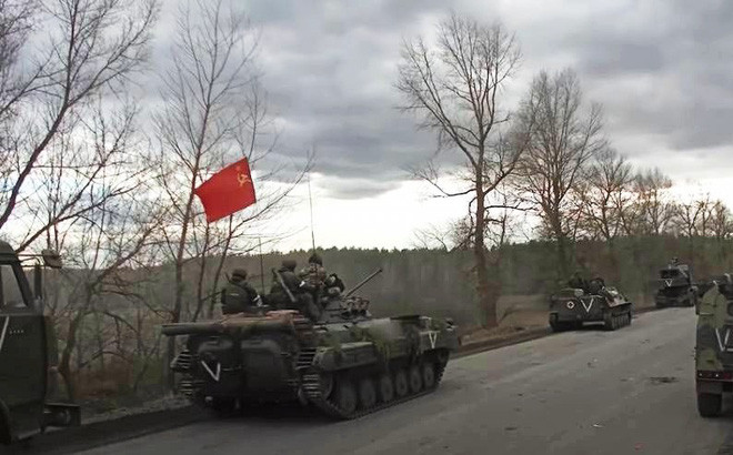 Tuy nhiên, lực lượng tiếp viện của quân đội Ukraine có hạn và không đủ mạnh để có thể đột phá được vòng vây của quân Nga. Điều quan trọng hơn là ngay cả khi quân đội Ukraine có cơ hội đột phá khỏi Izyum, thì lực lượng này cũng sẽ gặp phải hỏa lực khủng khiếp của quân đội Nga truy kích trong phạm vi hẹp.
