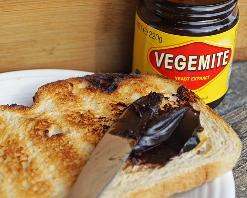 Dù giàu vitamin B song Marmite không phải lúc nào cũng được chào đón. Nhiều người hợp khẩu vị sẽ thấy Marmite rất ngon trong khi người không hợp sẽ nhìn là không muốn ăn.