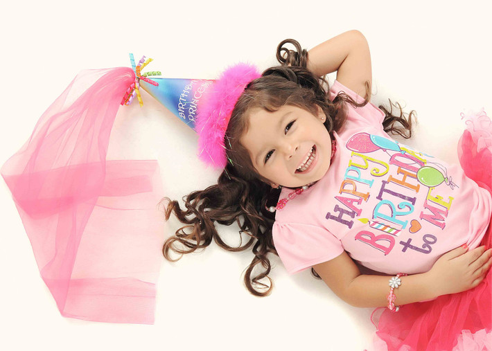 Hình ảnh những nụ cười của bé yêu, không gian bữa tiệc sinh nhật và những người bạn sẽ là kỷ niệm mà bé sẽ không thể nào quên. Hơn hết, bé sẽ rất nhớ rất cảm ơn những thứ mà mẹ đã làm và háo hức tới sinh nhật năm sau. Ảnh: techgirl.co.za.