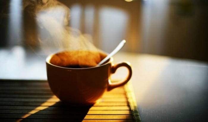 Cây hoa đồng tiền có tác dụng giúp bạn thanh nhiệt, làm ngừng cơn ho, làm tiêu đờm bằng cách phơi khô cánh hoa rồi hãm trong nước sôi hoặc nấu nước uống. Ảnh: Bocthuocdongy.