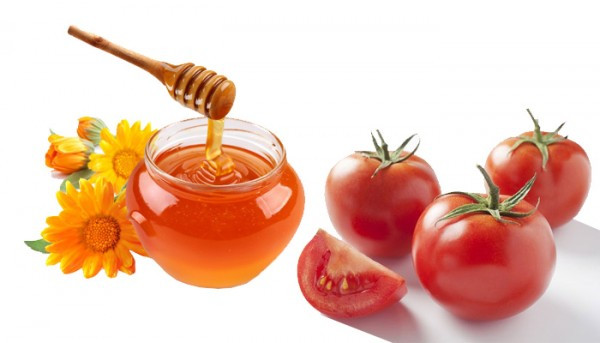 3. Nước ép cà chua + sữa ong chúa: Thoa đều hỗn hợp trên lên cổ và mặt, để khoảng 15 – 20 phút sẽ giúp da không lão hóa và giảm nám. Ảnh: ehospital.vn.