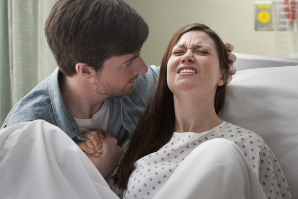 6. Một con so, lo bằng mười con dạ: Sinh đứa con đầu lòng bao giờ cũng lo hơn là sinh con sau vì còn chưa có kinh nghiệm mang bầu cũng như sinh nở và chăm sóc. Ảnh: yeutre.vn.