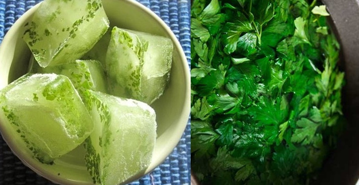 6. Dưỡng da trắng hồng, ngăn ngừa lão hóa với hỗn hợp rau mùi và chanh để đông đá: Rau mùi rửa sạch, xay nhuyễn lấy nước cất. Trộn đều nước cốt chanh, nước ép rau mùi. Đổ hỗn hợp vào khay làm đá, đặt trong ngăn đông tủ lạnh chừng 5 giờ. Ảnh: kenhphunu.com.
