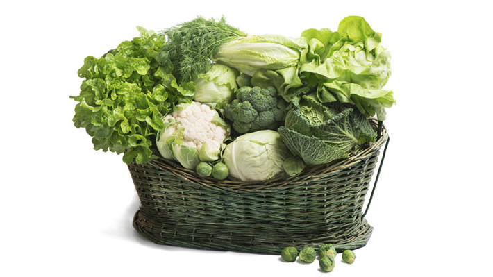 Rau họ cải: Những hợp chất trong các loại rau họ cải như glucosinates được tìm thấy có tác dụng giảm nguy cơ ung thư phổi đến 40%, đặc biệt là ở phụ nữ. Ảnh: benhungthutuy.com.
