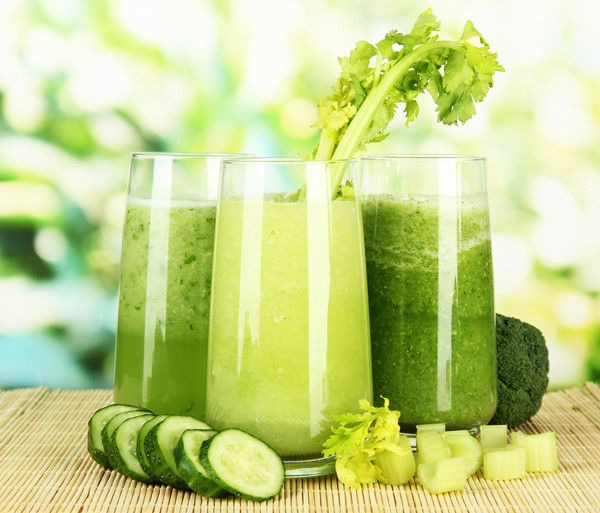 Bằng cách này, lượng vitamin trong cần tây sẽ bị vô hiệu hóa, gây lãng phí.