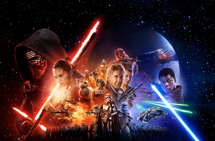 Ra mắt từ 18/12/2015, hiện bom tấn của Disney "Star Wars: The Force Awakens" vẫn trụ vững tại rạp. Với doanh thu hơn 2 tỷ USD, bom tấn như một phát súng mở màn cho một năm bùng nổ của Disney.