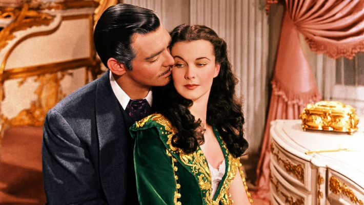 Với 13 đề cử tại Oscar lần thứ 12, bộ phim kinh điển "Cuốn theo chiều gió" (1940) đã giành chiến thắng ở 8 hạng mục. Trong đó, có những giải thưởng quan trọng là Phim truyện xuất sắc, Đạo diễn xuất sắc cho Victor Fleming và Nữ diễn viên chính xuất sắc cho Vivian Leigh.