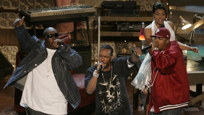 Nhóm nhạc Three 6 Mafia không làm khán giả thất vọng khi thể hiện "It’s Hard Out Here for a Pimp" trong bộ phim "Hustle & Flow" trên sân khấu Oscar 2006. Nhóm cũng giành giải Ca khúc chủ đề trong phim xuất sắc tại Oscar năm đó.