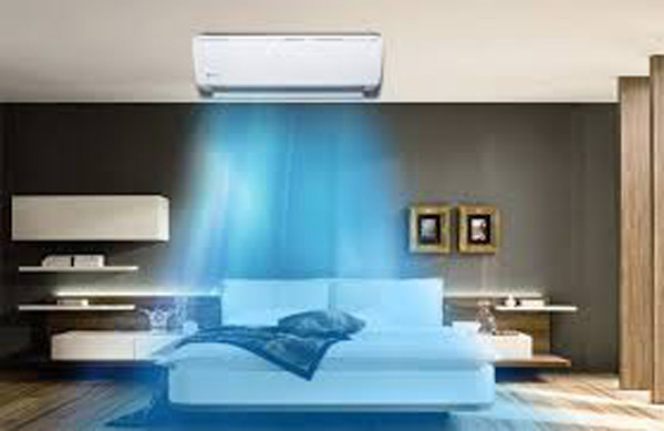 Thực tế, hầu hết trường hợp liệt dây thần kinh mặt đều xảy ra khi nhiệt độ xuống thấp vào mùa thu, đông hoặc sử dụng điều hòa trong thời gian dài. Các trường hợp bệnh phần lớn đều liên quan virus herpes.