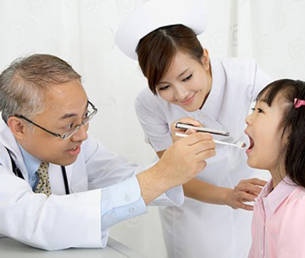 Đặc biệt, nhổ răng không được nhổ cả loạt. Chỉ có thể nhổ từng chiếc một. Phụ nữ trong kỳ kinh không nên nhổ. Nếu răng bị sâu, tùy vào tình trạng sâu mà xem xét đến việc hàn, không khuyến khích nhổ ngay.
