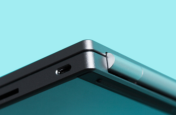 Hai cổng USB-C được Google bố trí ở hai góc máy, giúp người dùng có thêm sự lựa chọn cho kết nối.