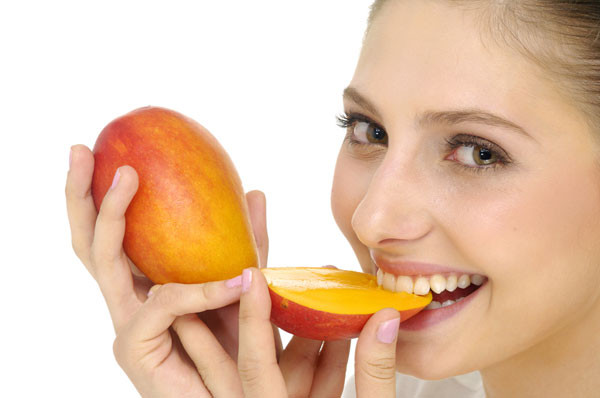 Các loại quả chua chứa nhiều vitamin C và axit nên khi hệ miễn dịch có vấn đề, chúng phát ra tín hiệu kích thích cơ thể bổ sung thêm những chất này. (Nguồn Lepotaizdravlje)