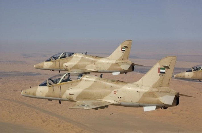 12 máy bay huấn luyện cao cấp BAE HAWK 63 chuyên dùng để huấn luyện phi công, tốc độ bay 1.028km/h, mang được vũ khí hạng nhẹ. Nguồn ảnh: AVIONEWS