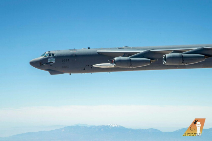 AGM-183A như là một nỗ lực đáp trả vũ khí siêu thanh Kh-47M2 Kinzhal của Nga. Có thể nói trong lĩnh vực này, Nga đang đi sau về trước, Kh-47M2 đã bước vào giai đoạn thử nghiệm hoàn chỉnh với đầy đủ tham số kỹ thuật. Nguồn ảnh: Edwards Air Force