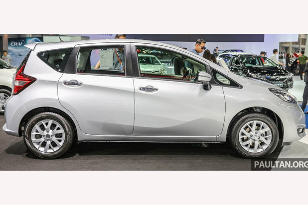 Là mẫu xe thuộc thế hệ thứ 2, cái tên Nissan Note ra mắt lần đầu tiên tới người tiêu dùng vào năm 2012, như vậy phiên bản thế hệ 2017 được xem là bản nâng cấp thư hai của mẫu xe này.