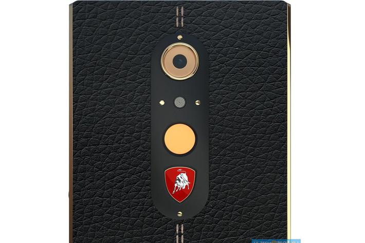 Smartphone này cũng đi kèm hệ thống âm thanh được sản xuất bởi Dolby, khe cắm SIM kép và máy quét dấu vân tay.