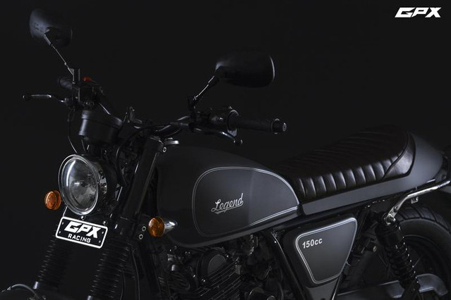 Tại thị trường Thái Lan, hãng xe môtô GPX Racing đã tung ra thành viên mới của dòng mô tô Legend với tên gọi 150s. Trước đó, dòng mô tô này đã có 2 phiên bản là GPX Legend 150 và 200. Đối tượng khách hàng được nhắm tới là các biker trẻ hoặc là những người lần đầu chơi mô tô.