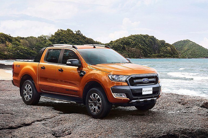 Đứng vị trí thứ 3 là Ford Ranger, doàng xe bán tải bán chạy nhất của Ford tại thị trường Việt Nam. Với doanh số bán ra 1.401 chiếc trong tháng 12/2016 và cả năm là 14.058 chiếc.