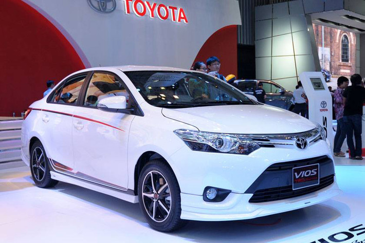 Tại thị trường Việt Nam, giá bán của Vios 1.5G cao nhất 622 triệu đồng. Phiên bản 1.5E CVT có giá 588 triệu, bản số sàn Vios 1.5E MT giá 564 triệu. Trong khi đó phiên bản Vios Limo có giá 532 triệu.