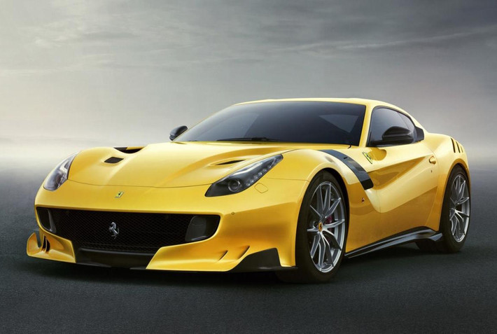 Có tên gọi khá đặc biệt là Ferrari F12 tdf, chiếc siêu xe mới nhất của Ferrari được đặt tên theo cuộc đua xe đạp nổi tiếng Tour de France hàng năm.