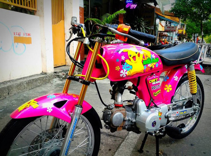 Có tên chính thức là Honda SS50, Honda 67 là một trong những mẫu xe côn tay nổi tiếng nhất tại Việt Nam.